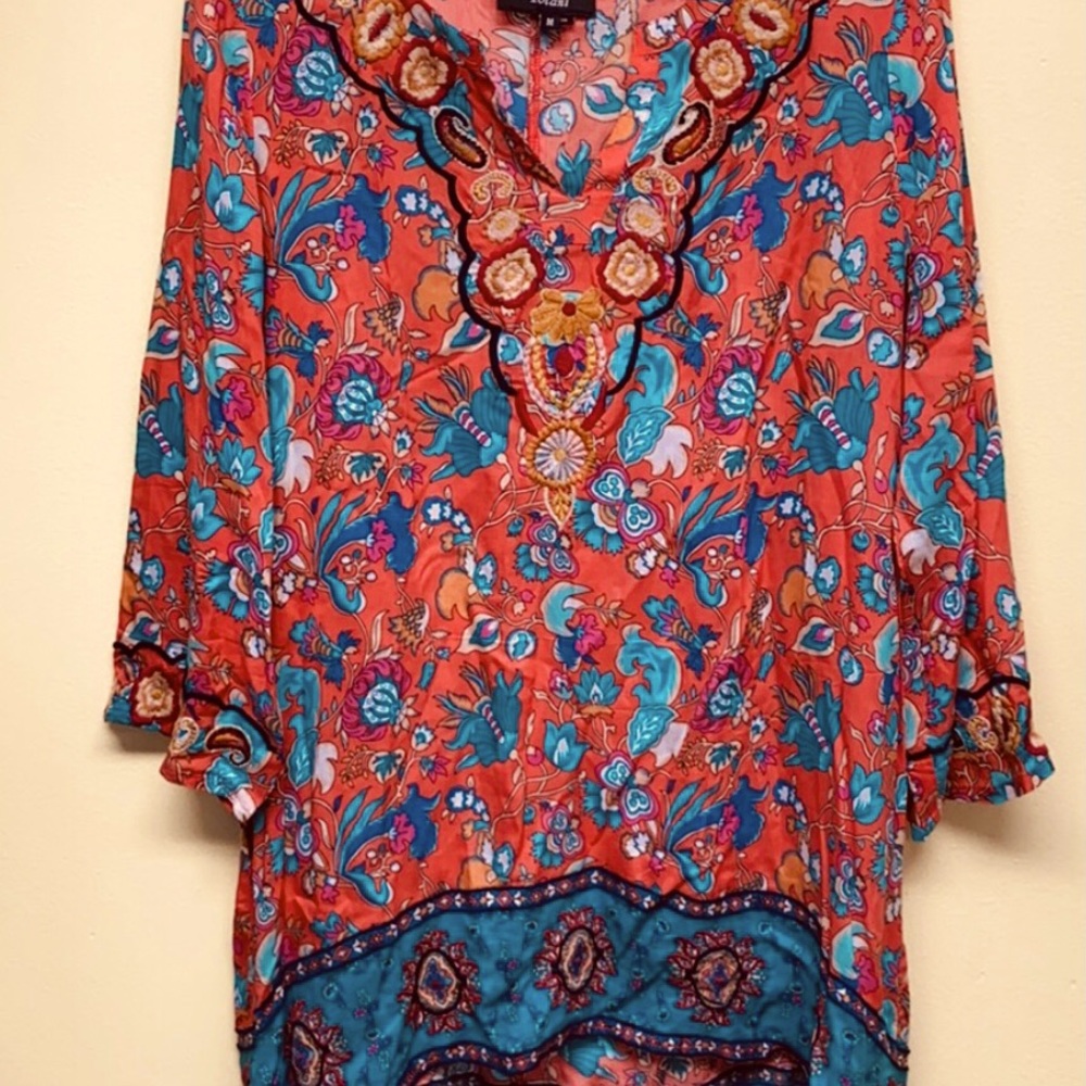 Sundance/ Feathers by Tolani Embroidered Silk Tunic- M